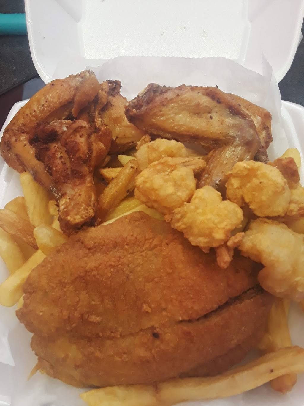 Bold American Grill featuring Ma Dukes Kitchen | restaurant | 4541 Shirley Ave, Jacksonville, FL 32210, USA | 9045218878 OR +1 904-521-8878