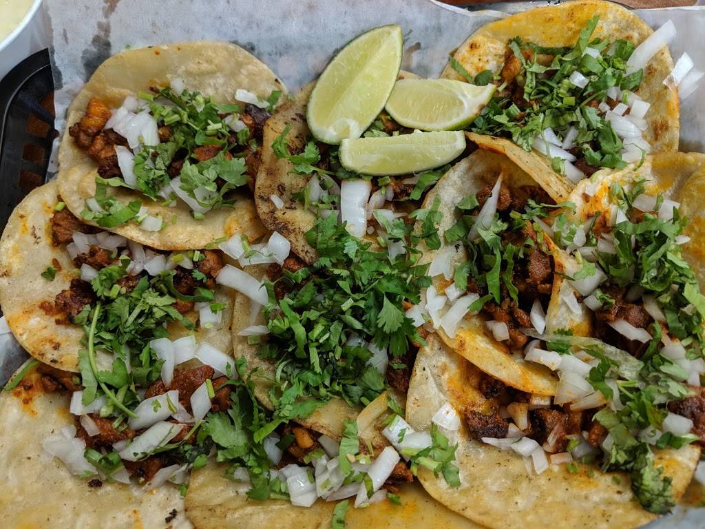 La Comercial Tienda & Mexican Cuisine | restaurant | 2947 S Military Hwy, Chesapeake, VA 23323, USA | 7575586014 OR +1 757-558-6014