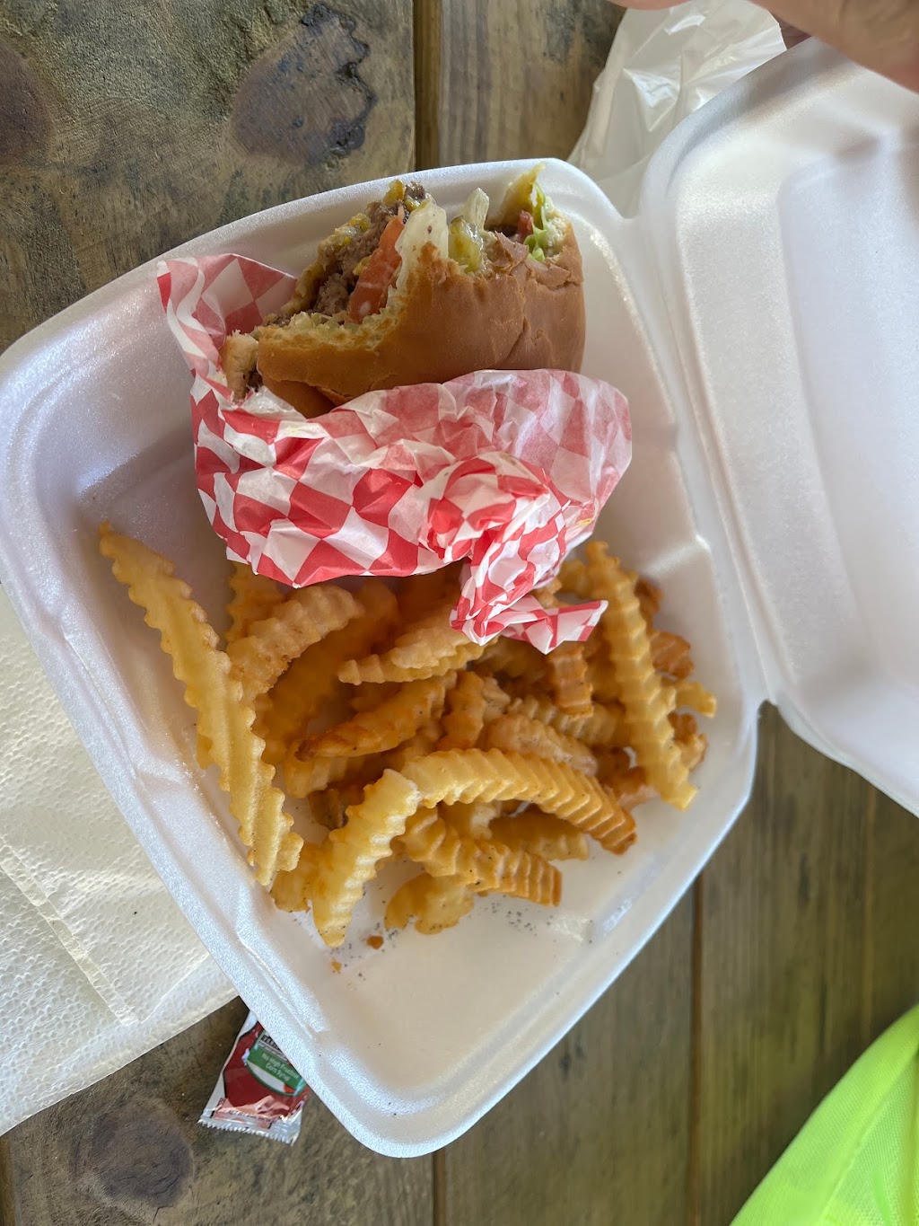 Brookeland Burger Barn | restaurant | 7555 U.S. Hwy 96 N, Brookeland, TX 75931, USA | 9362397892 OR +1 936-239-7892