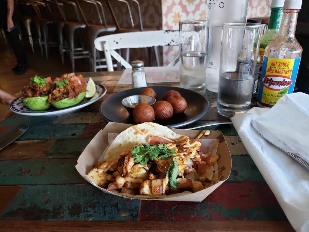 Caja Caliente | restaurant | 808 Ponce de Leon Blvd, Coral Gables, FL 33134, USA | 7864311947 OR +1 786-431-1947