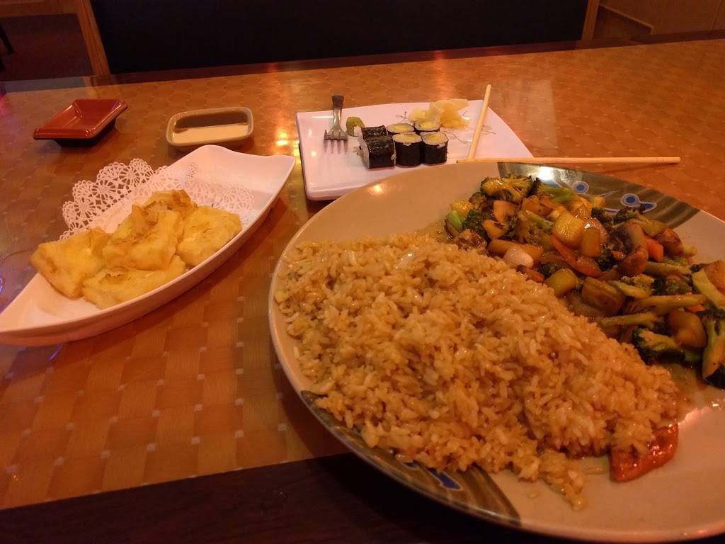 Sakura | restaurant | 2209 N Belt Hwy, St Joseph, MO 64506, USA | 8162326666 OR +1 816-232-6666