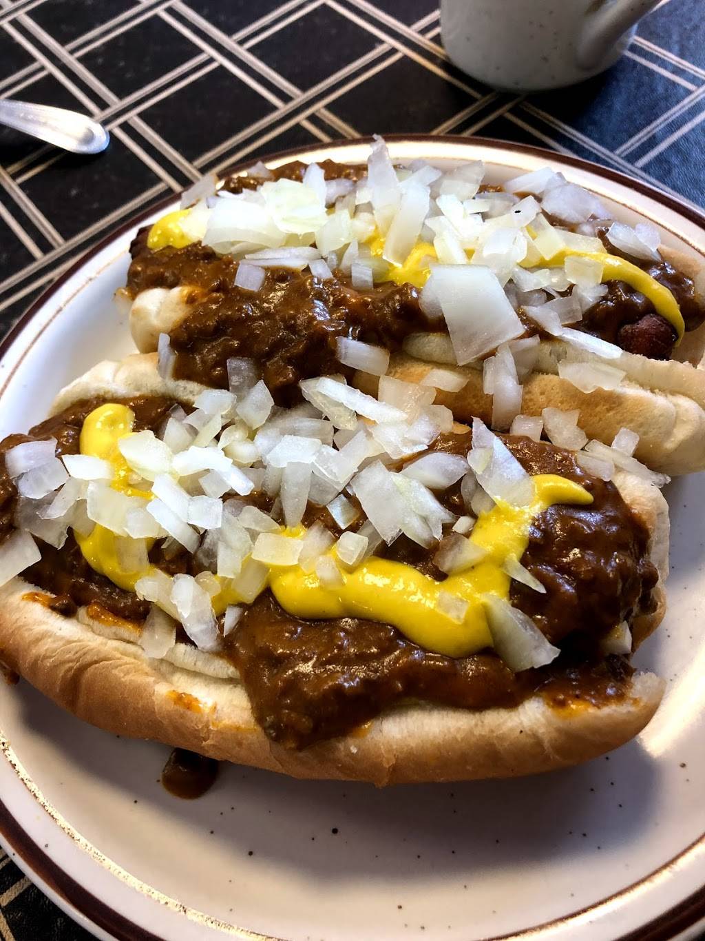 The Hut Diner | restaurant | 27090 Grand River Ave, Redford Charter Twp, MI 48240, USA | 3135356359 OR +1 313-535-6359