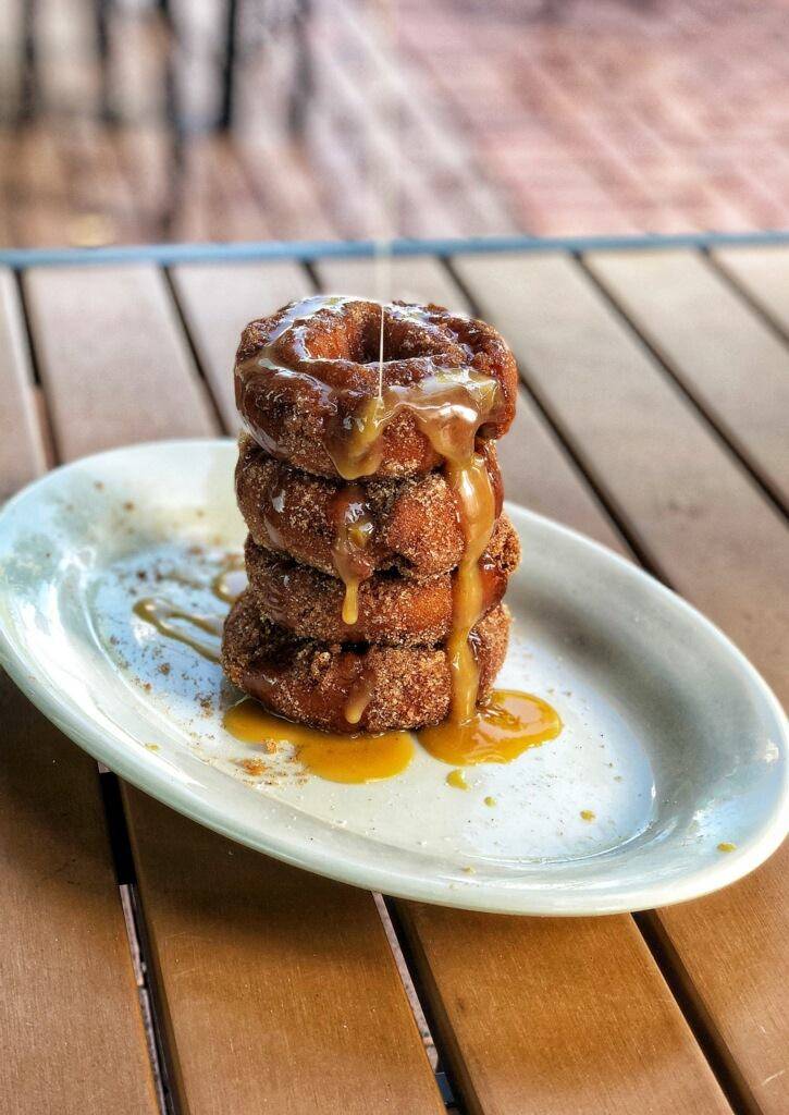 The Toasted Yolk Cafe | restaurant | 207 E Shore Dr STE #100, The Woodlands, TX 77380, USA | 8328443991 OR +1 832-844-3991