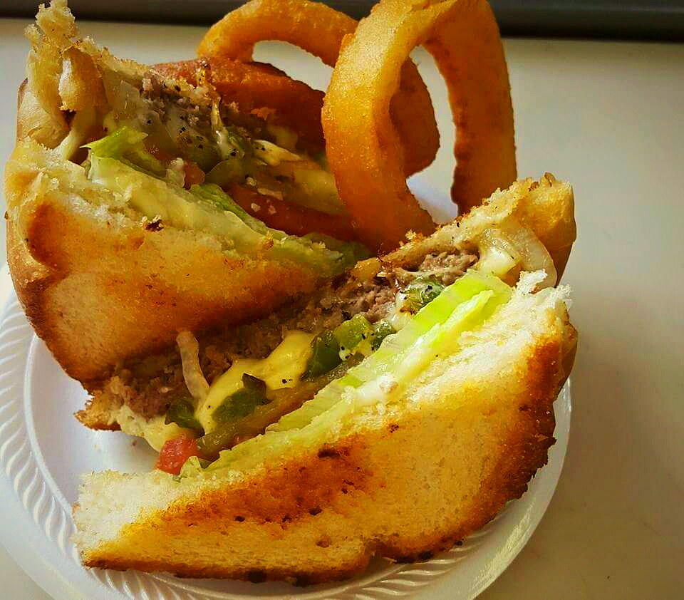 Moms Place | restaurant | 623 hwy 95a &, US-29, Cantonment, FL 32533, USA | 8504972068 OR +1 850-497-2068