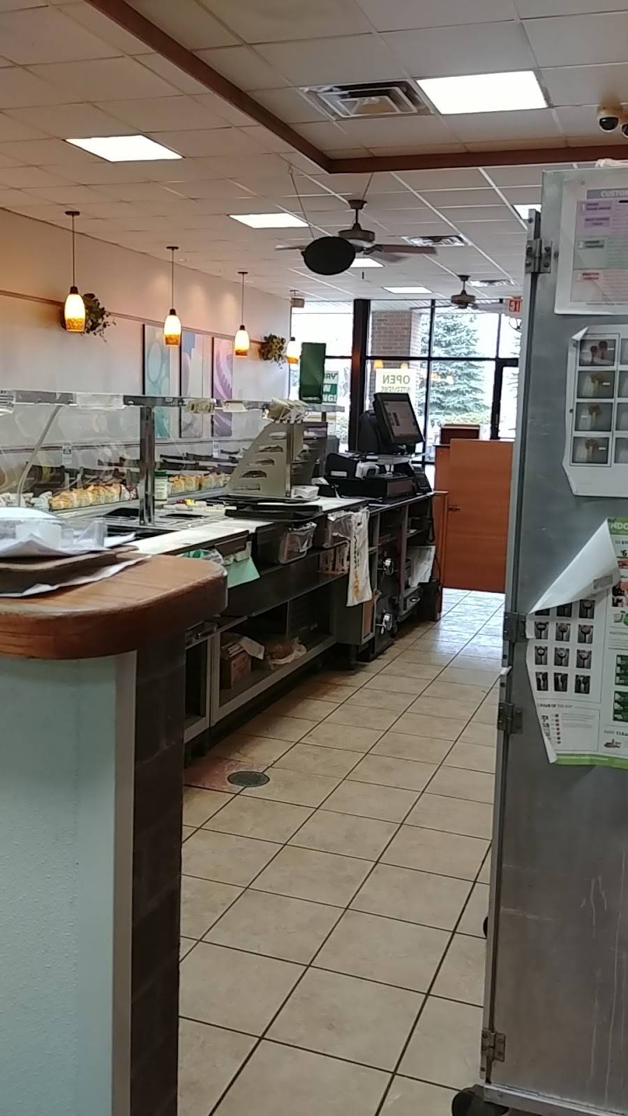 Subway Restaurants | restaurant | 30729 Lyon Center Dr E, New Hudson, MI 48165, USA | 2484462825 OR +1 248-446-2825