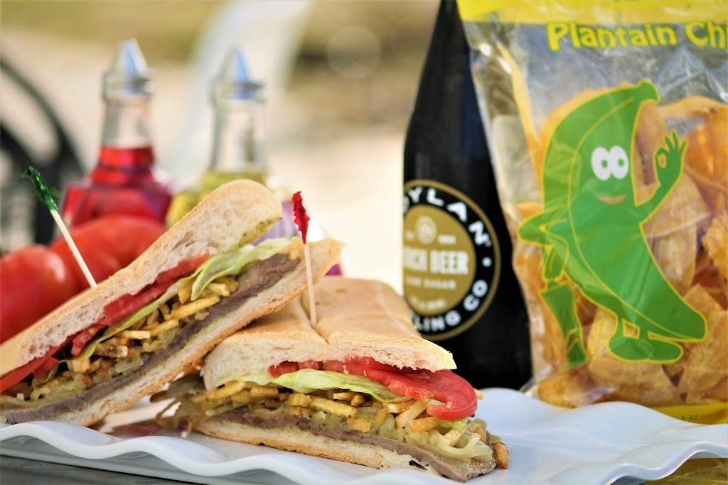 Frankys Deli Warehouse | restaurant | 2596 W 84th St, Hialeah, FL 33016, USA | 3058275366 OR +1 305-827-5366