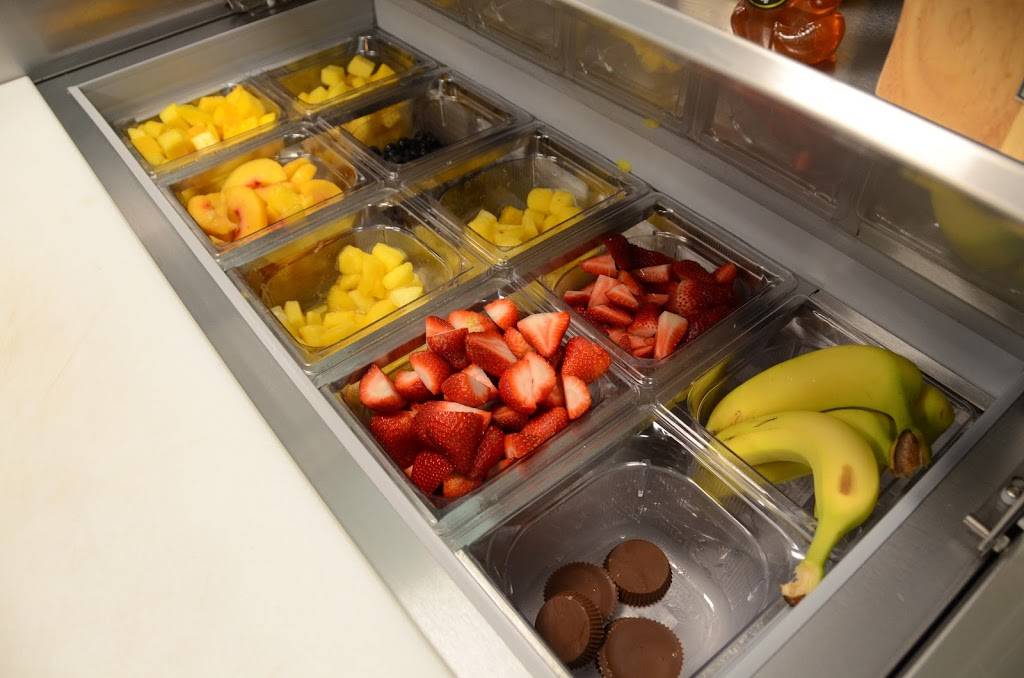 Dr. Smoothie | restaurant | 217 Lincoln Ave, Charleston, IL 61920, USA | 2173459305 OR +1 217-345-9305