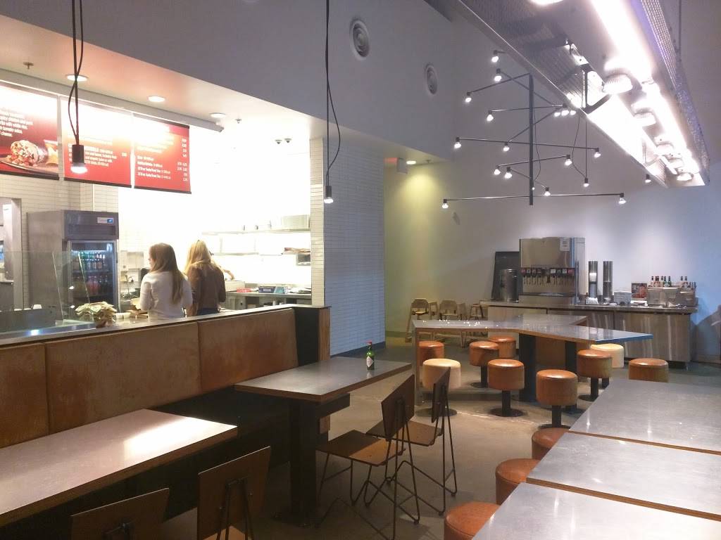 Chipotle Mexican Grill | restaurant | 2946 Chain Bridge Rd Ste I, Oakton, VA 22124, USA | 5713285279 OR +1 571-328-5279