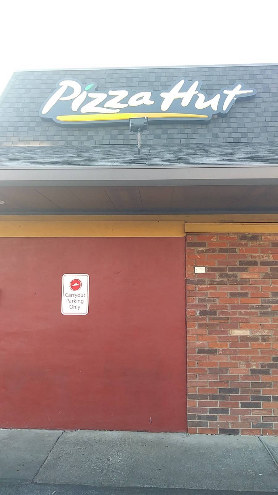 Pizza Hut | meal takeaway | 1985 Brownsboro Rd, Louisville, KY 40206, USA | 5028955222 OR +1 502-895-5222