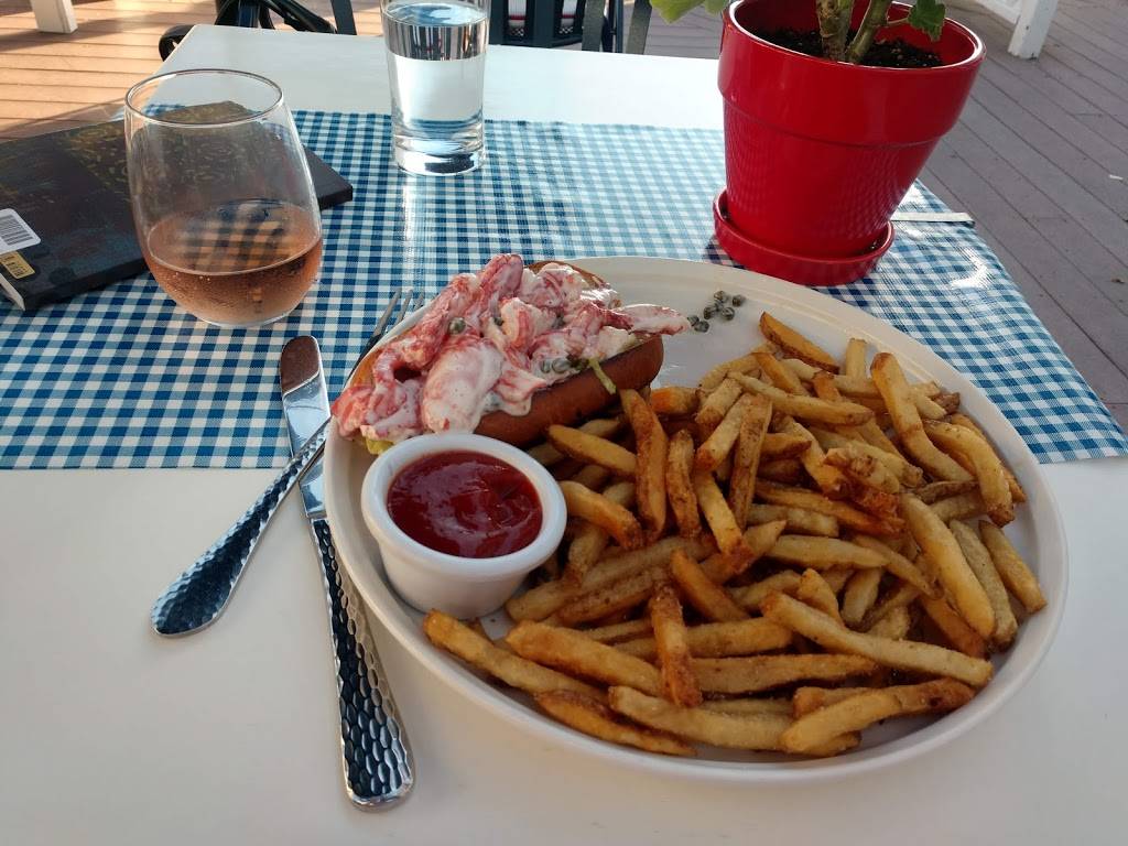 The Burleigh | restaurant | 1 Dock Square, Kennebunkport, ME 04046, USA | 2079672621 OR +1 207-967-2621