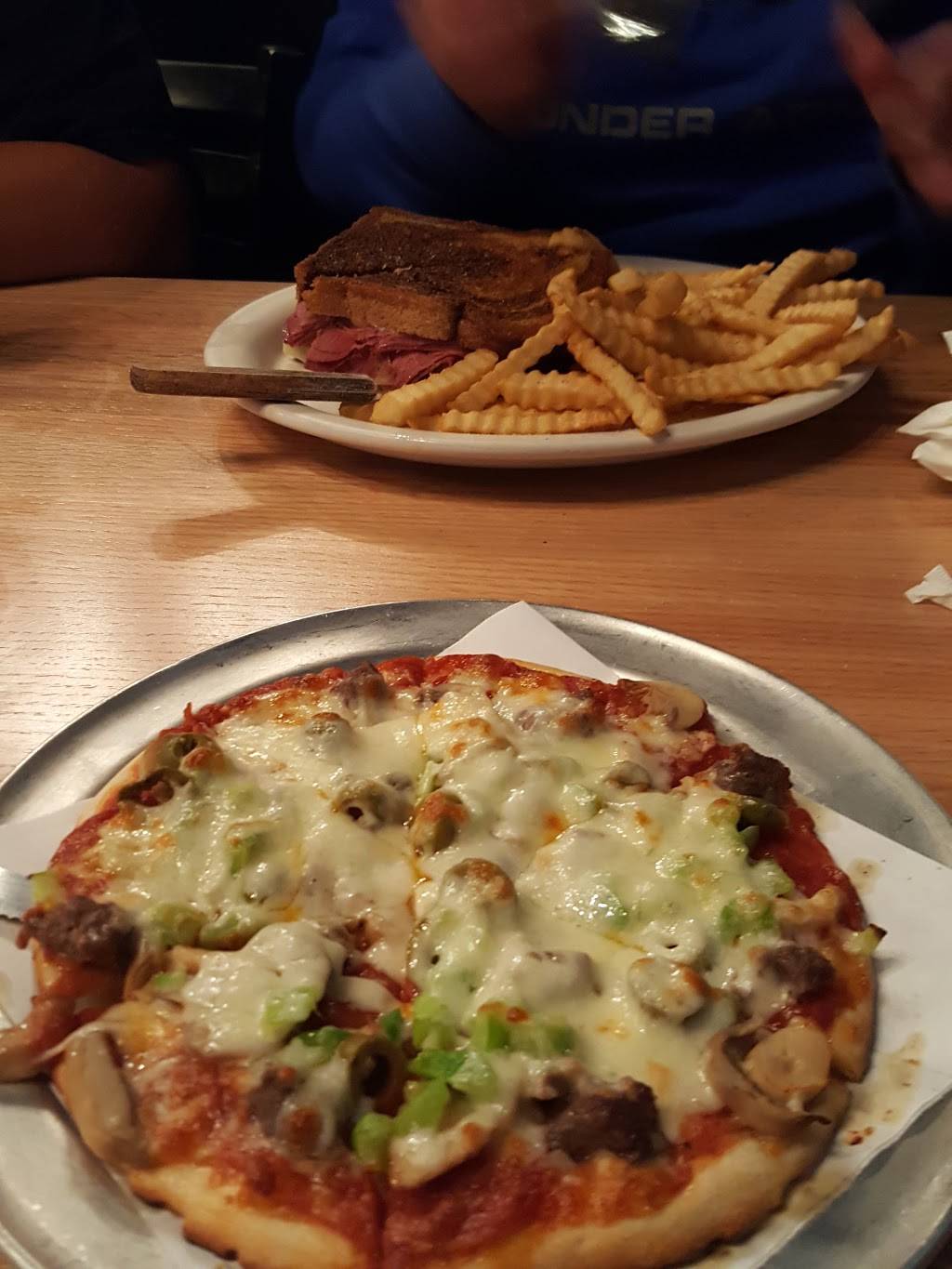 Pizza Pub | meal delivery | 1402 Lake Shore Dr E, Ashland, WI 54806, USA | 7156826641 OR +1 715-682-6641