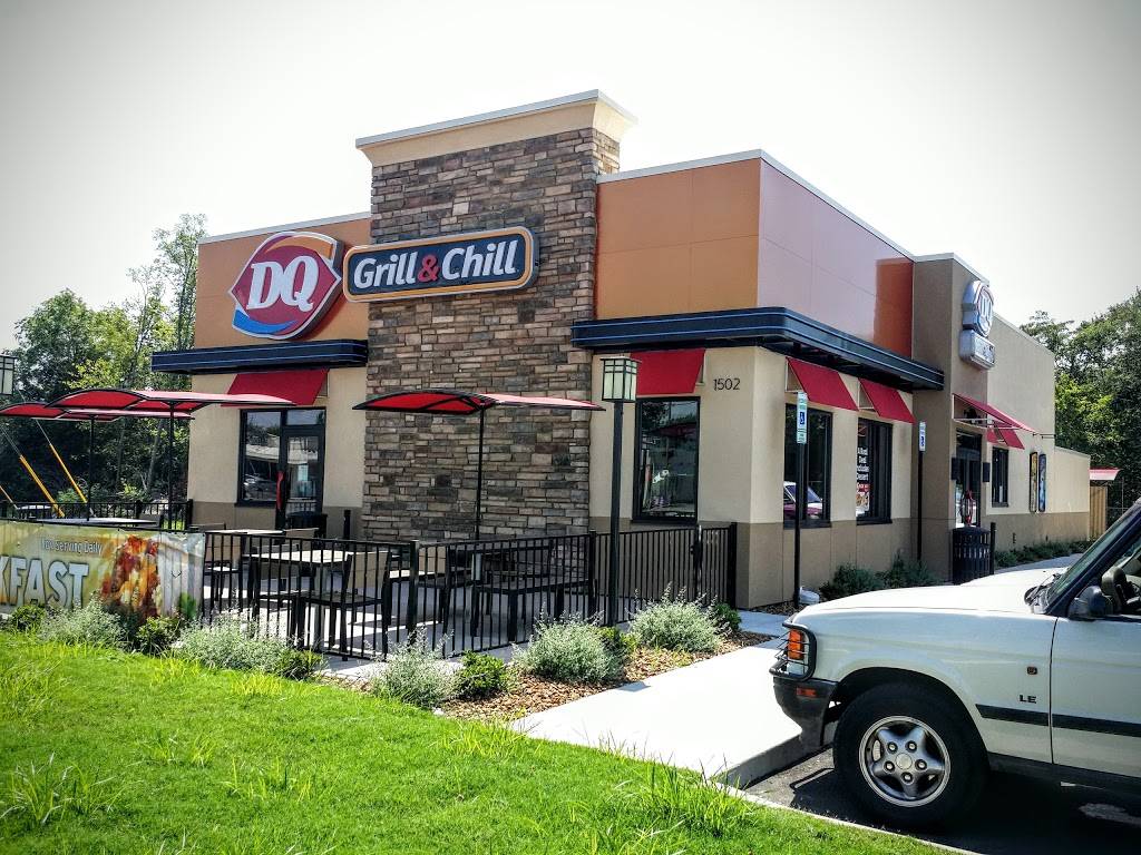 Dairy Queen Grill & Chill | restaurant | 1502 W Main St, Lebanon, TN 37087, USA | 6152393505 OR +1 615-239-3505