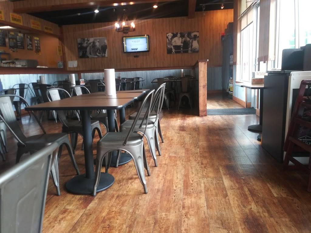 Dickeys Barbecue Pit | restaurant | Colfax & Wadsworth, 1509 Wadsworth Blvd, Lakewood, CO 80214, USA | 3037314549 OR +1 303-731-4549