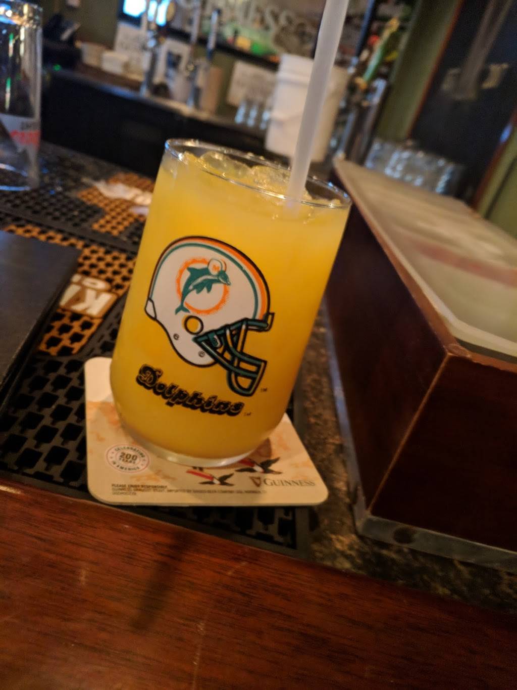 Irish Kellys | restaurant | 734 S Pinellas Ave, Tarpon Springs, FL 34689, USA | 7279347900 OR +1 727-934-7900