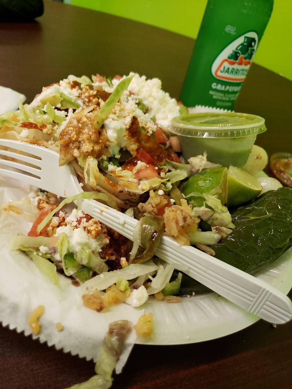 Taqueria La Prima | restaurant | 1104 S 9th St, Philadelphia, PA 19147, USA | 2153395000 OR +1 215-339-5000