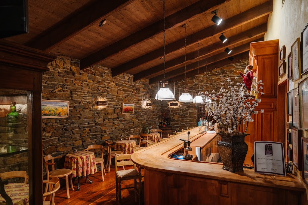 The Cellar | restaurant | 48688 Victoria Ln, Oakhurst, CA 93644, USA | 5596836860 OR +1 559-683-6860