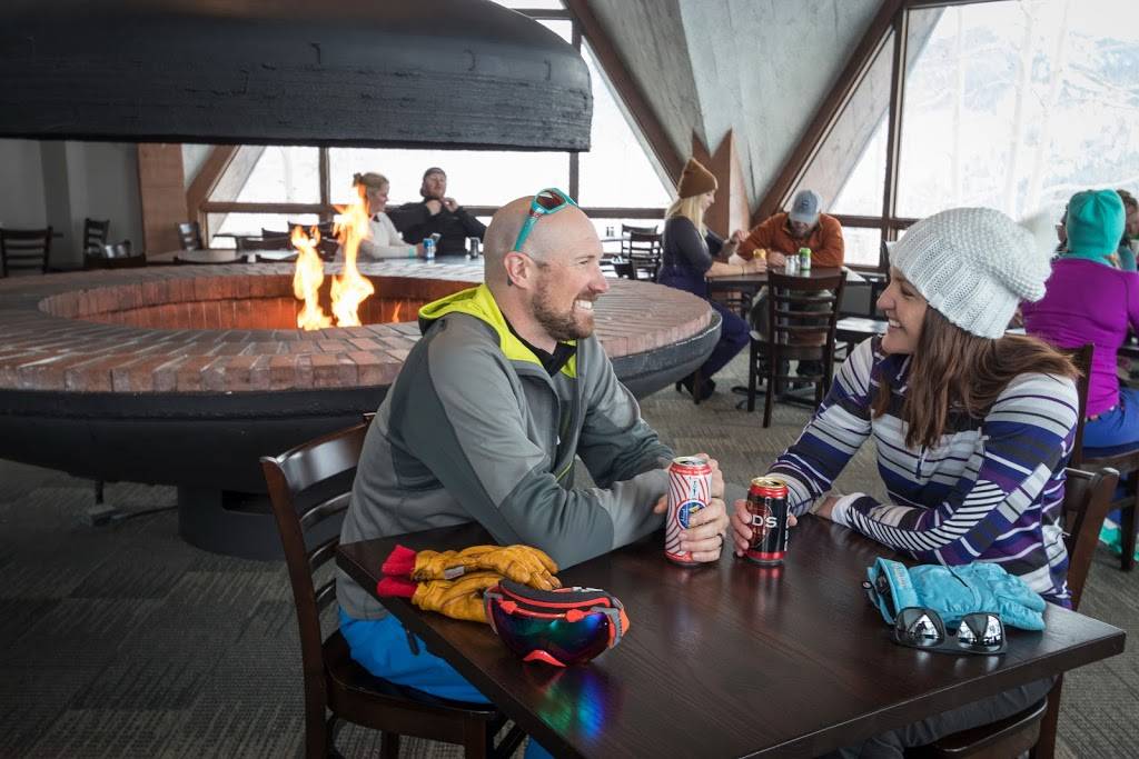 Roundhouse | restaurant | 12000 Big Cottonwood Canyon Rd building 14, Solitude, UT 84121, USA | 8015341400 OR +1 801-534-1400