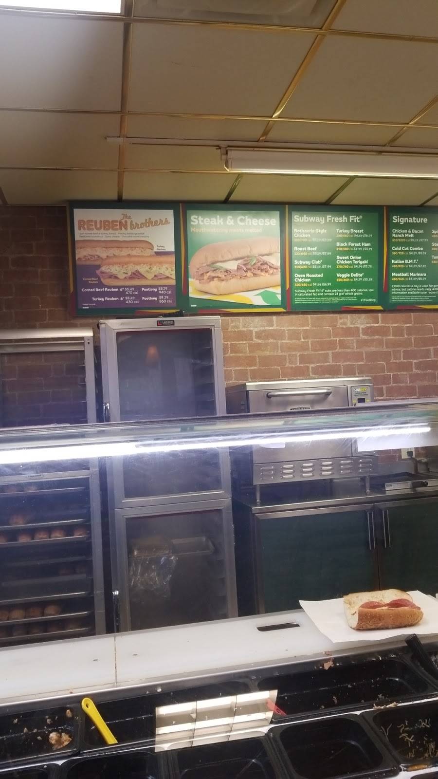 Subway | restaurant | 5105 Manchester Rd, Akron, OH 44319, USA | 3306457849 OR +1 330-645-7849