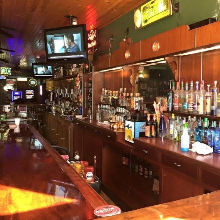 Waterstreet Pub | restaurant | 1525 Water St, Peru, IL 61354, USA | 8152230400 OR +1 815-223-0400