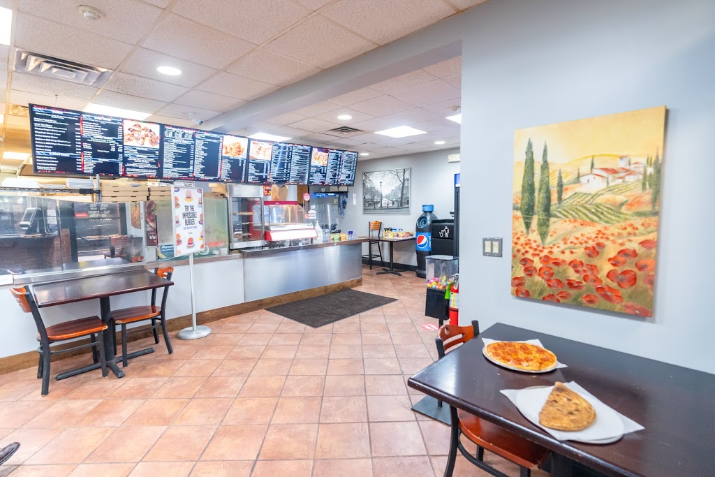 Catalinas Pizza Malden | restaurant | 109 Ferry St, Malden, MA 02148, USA | 7813215888 OR +1 781-321-5888