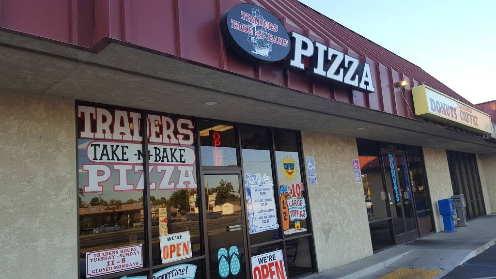 Traders Take-N-Bake Pizza | restaurant | 1830 W Caldwell Ave, Visalia, CA 93277, USA | 5597388225 OR +1 559-738-8225
