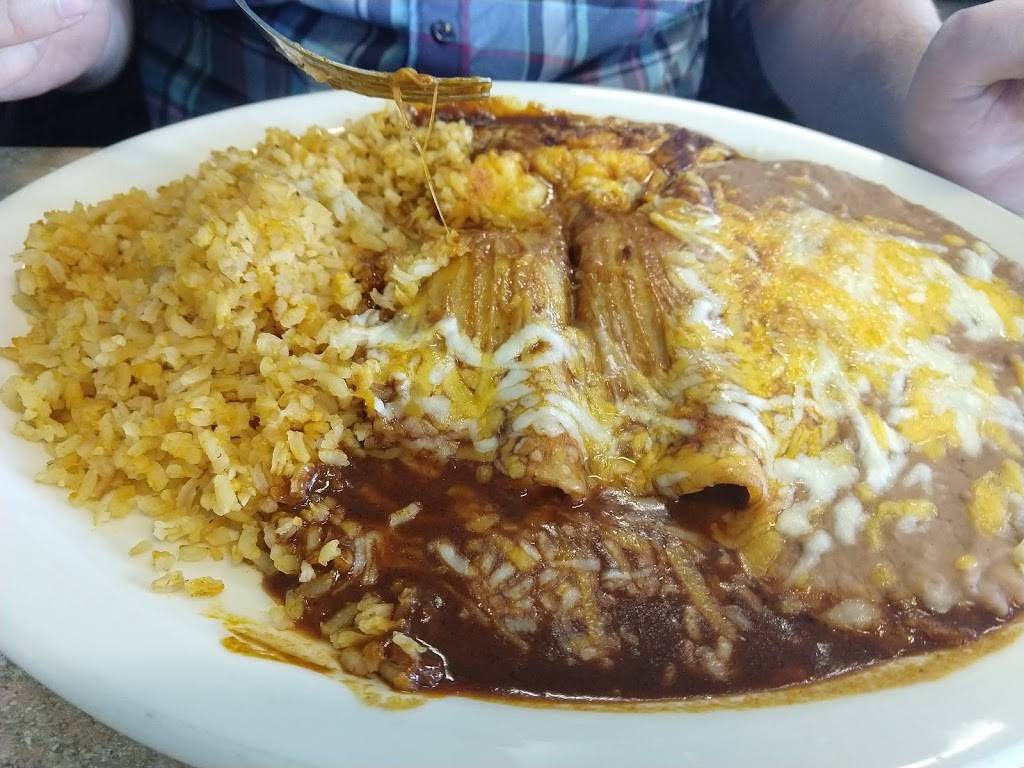 Los Panchos | restaurant | 235 Orange Ave, Exeter, CA 93221, USA | 5595925310 OR +1 559-592-5310