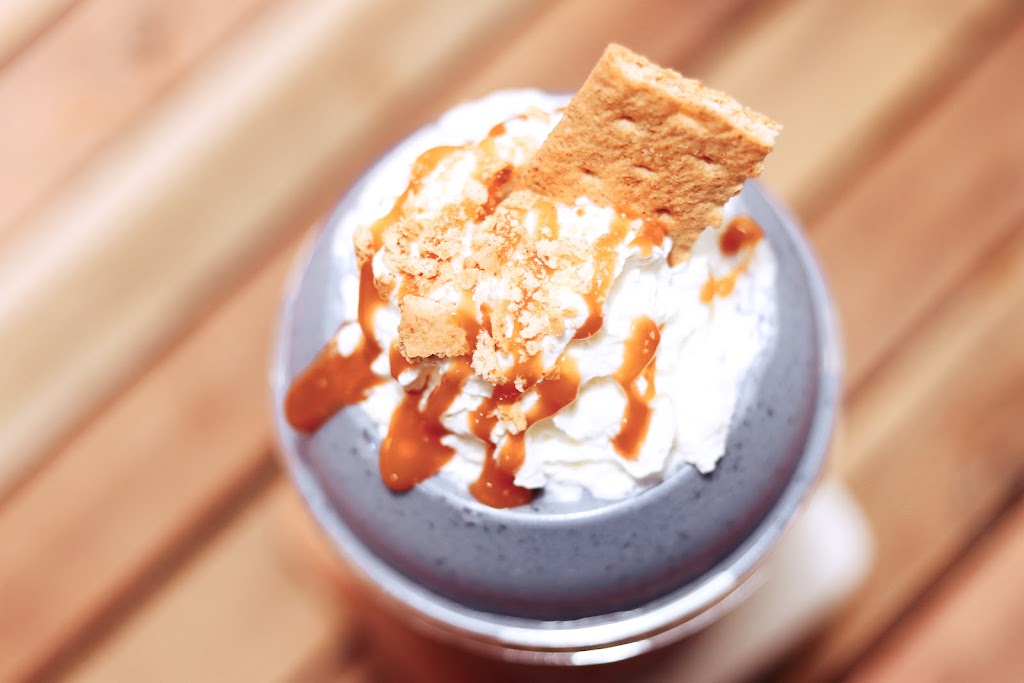 DOMO Nutrition | restaurant | 211 Desiard St, Monroe, LA 71201, USA | 3183344761 OR +1 318-334-4761