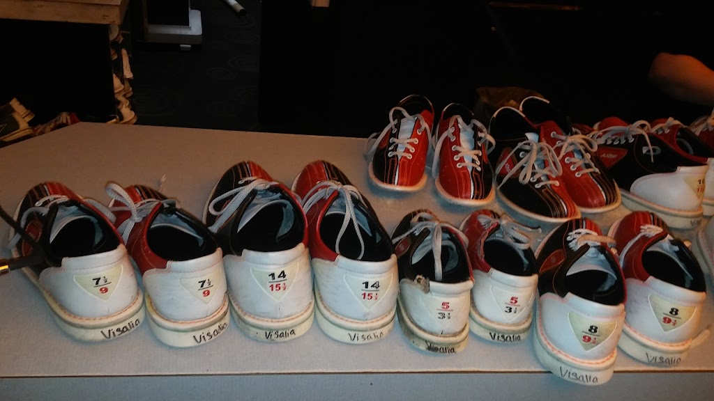 Bowlero Visalia | restaurant | 1740 W Caldwell Ave, Visalia, CA 93277, USA | 5596252100 OR +1 559-625-2100