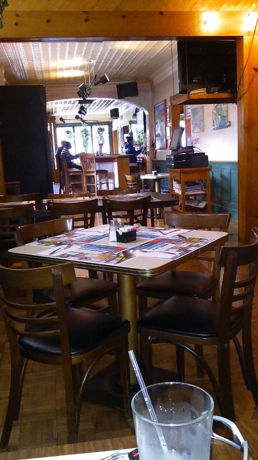 The Phoenix Tavern | restaurant | 200 Broad St, Johnstown, PA 15906, USA | 8145363981 OR +1 814-536-3981