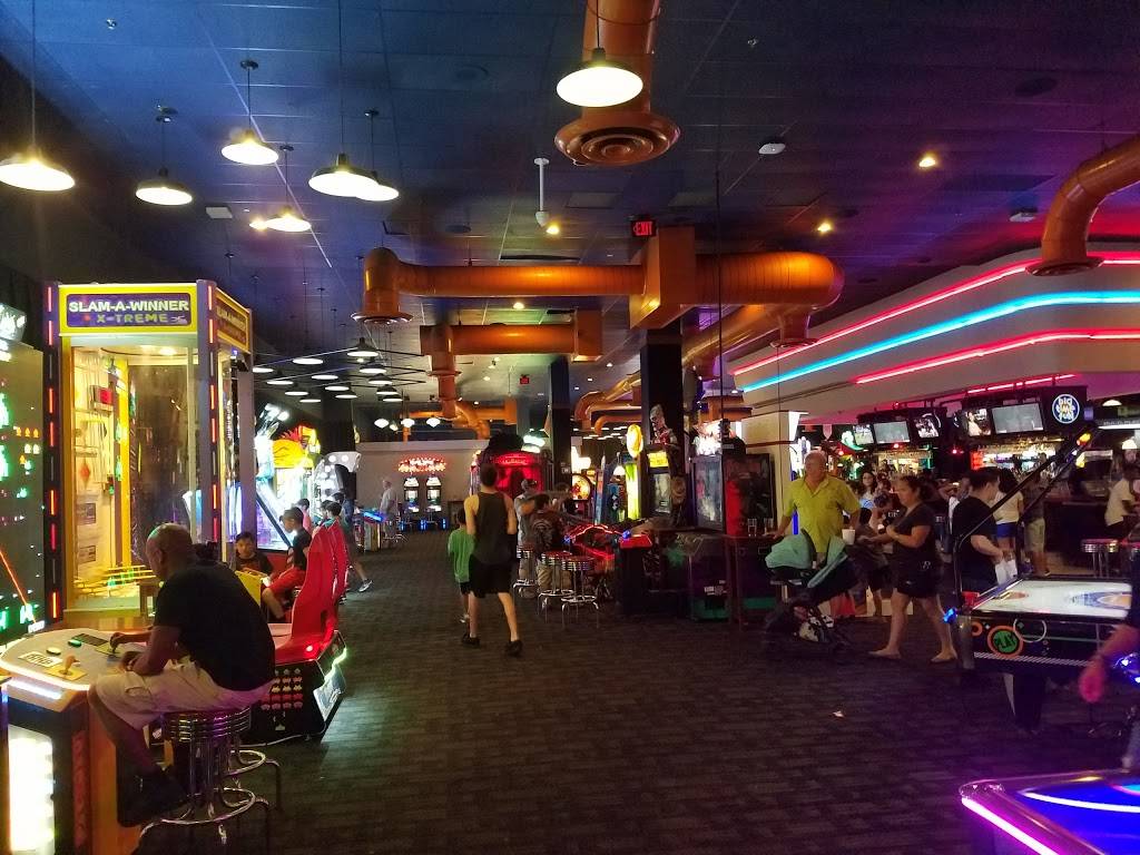 Dave & Busters | restaurant | 440 Crossroads Blvd, San Antonio, TX 78201, USA | 2105151515 OR +1 210-515-1515