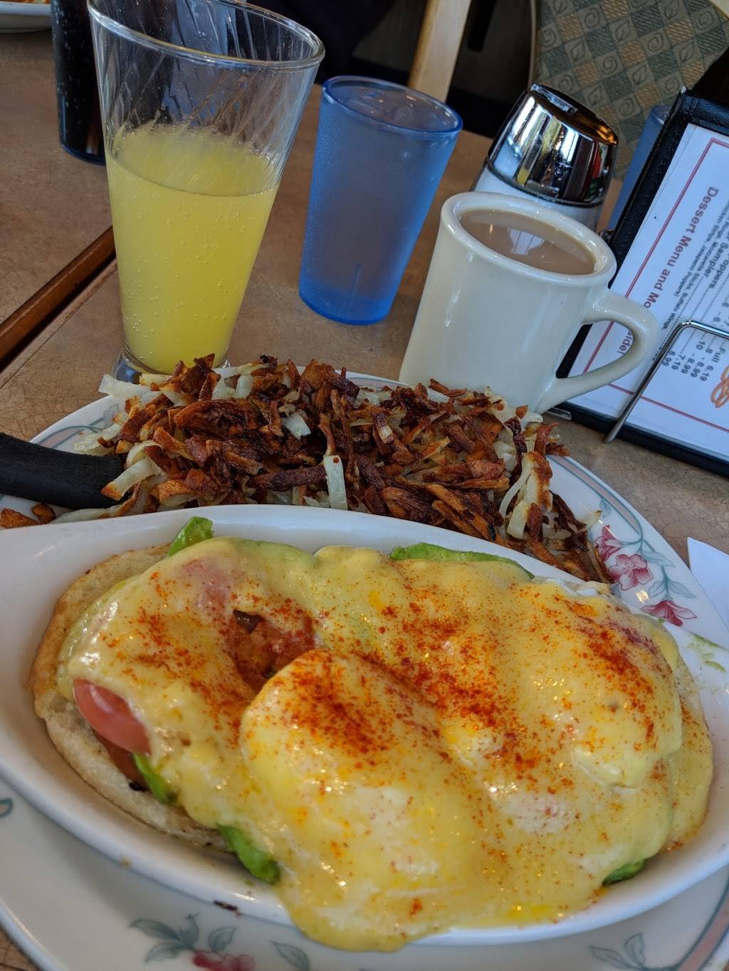 Family Pancake House Kitsap Way | restaurant | 3900 Kitsap Way, Bremerton, WA 98312, USA | 3604792422 OR +1 360-479-2422