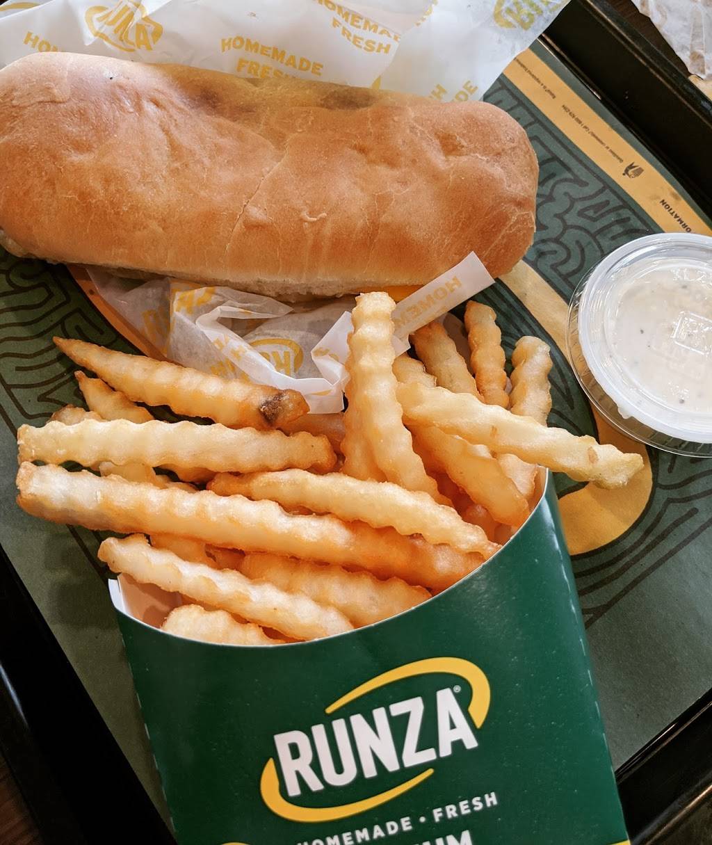 Runza Restaurant | restaurant | 10705 Emmet St, Omaha, NE 68134, USA | 4024963986 OR +1 402-496-3986