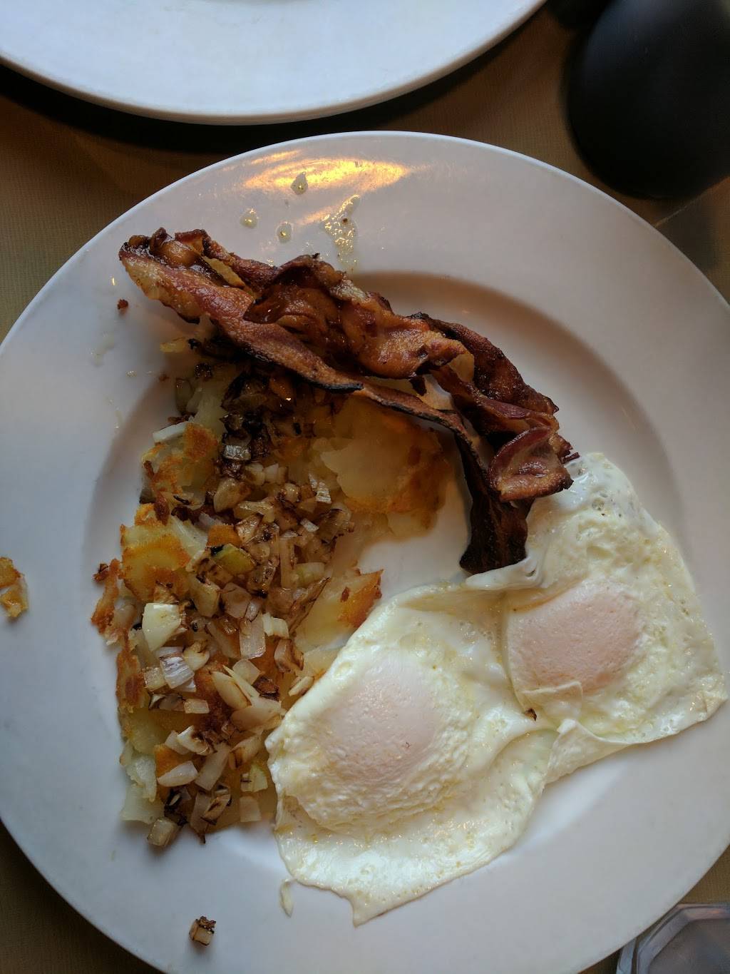 Hanover Eatery | restaurant | 9015, 5090 Bath Pike, Bethlehem, PA 18017, USA | 6108371621 OR +1 610-837-1621