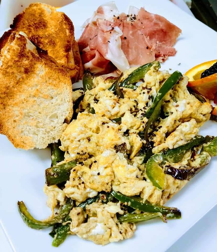 Matinas at Matteos | restaurant | 125 E Main St, Welland, ON L3V 3W5, Canada | 2898234666 OR +1 289-823-4666