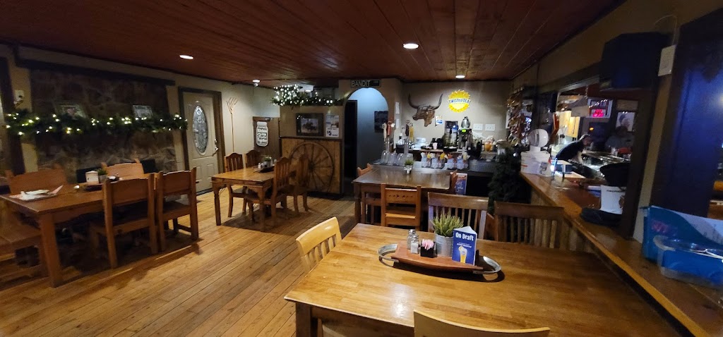 Bandits Restaurant | restaurant | 5079 AZ-87, Pine, AZ 85544, USA | 9283634075 OR +1 928-363-4075