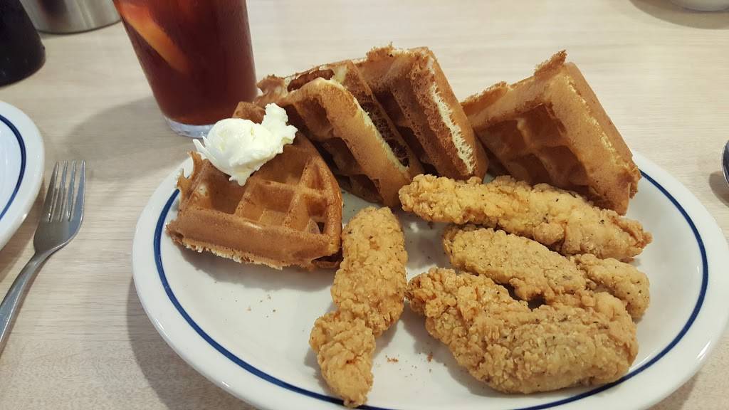 IHOP | restaurant | 2071 E Beltline Ave NE, Grand Rapids, MI 49525, USA | 6163641210 OR +1 616-364-1210