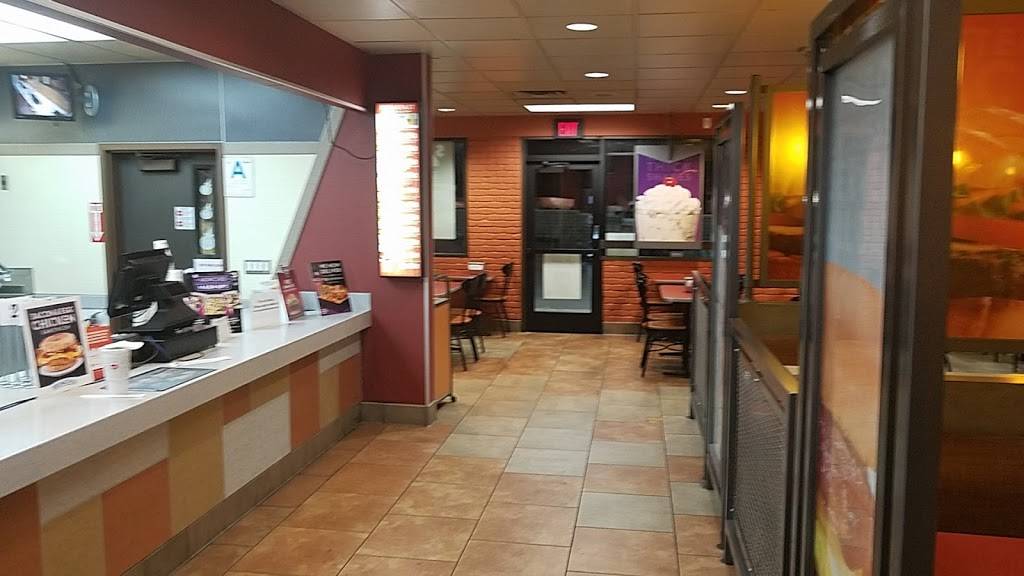 Jack in the Box | restaurant | 2511 N San Fernando Blvd, Burbank, CA 91504, USA | 8188419689 OR +1 818-841-9689