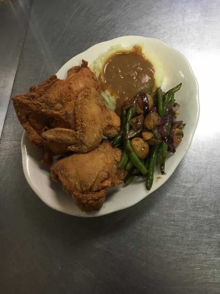 Annbriars Smokehouse Restaurant | restaurant | 1524 Birdie Ln, Waterloo, IL 62298, USA | 6189394653 OR +1 618-939-4653