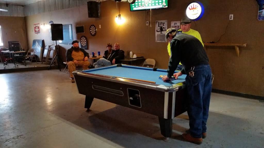 Lucky Dog Pub & Grub | restaurant | 107 W Row St, Jamestown, MO 65046, USA | 6608492055 OR +1 660-849-2055