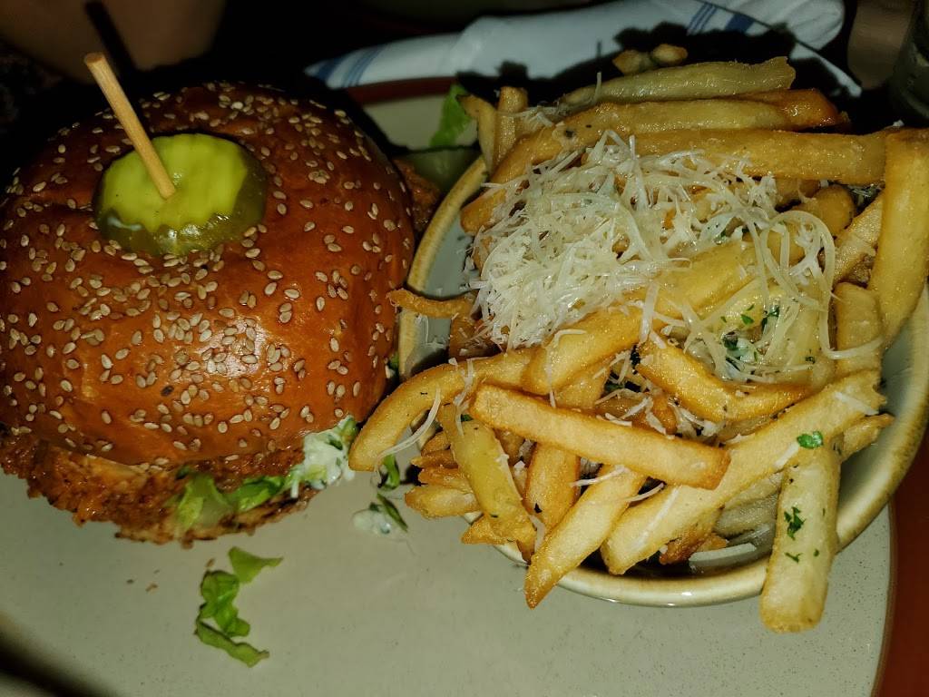 Tavern House Kitchen + Bar | restaurant | 333 Bayside Dr, Newport Beach, CA 92660, USA | 9496738464 OR +1 949-673-8464