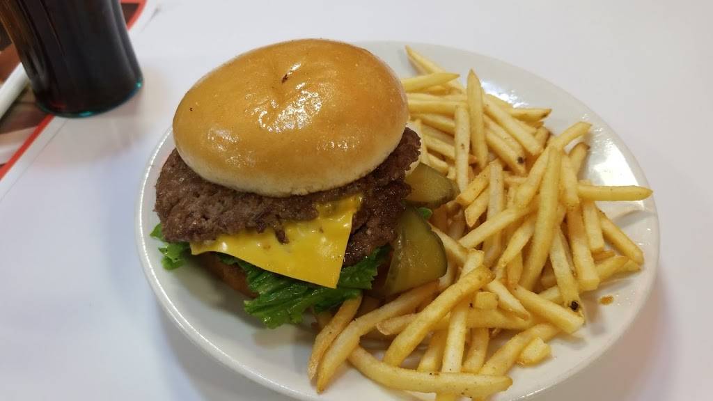 Steak n Shake | restaurant | 1580 Wabash Ave, Springfield, IL 62704, USA | 2177870392 OR +1 217-787-0392