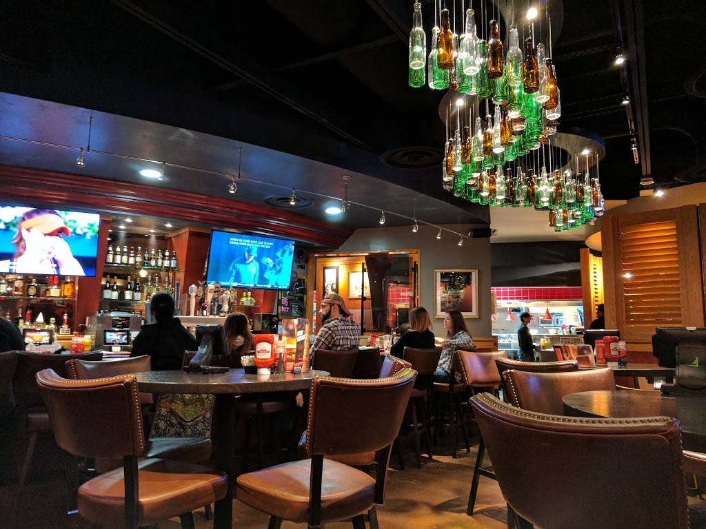 Red Robin Gourmet Burgers and Brews | restaurant | 20001 Century Blvd, Germantown, MD 20874, USA | 3015280065 OR +1 301-528-0065