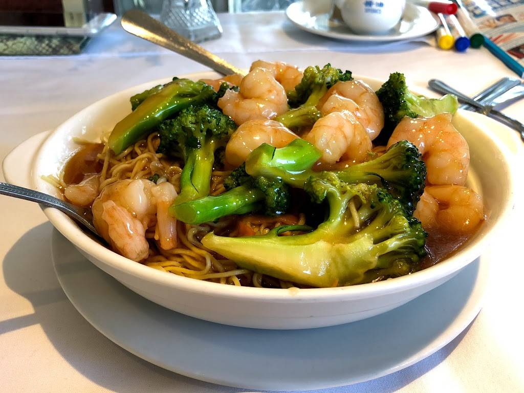 Iron Chef Chinese Restaurant | restaurant | 1116 Upper Sherman Ave, Hamilton, ON L8W 3W1, Canada | 9053892288 OR +1 905-389-2288