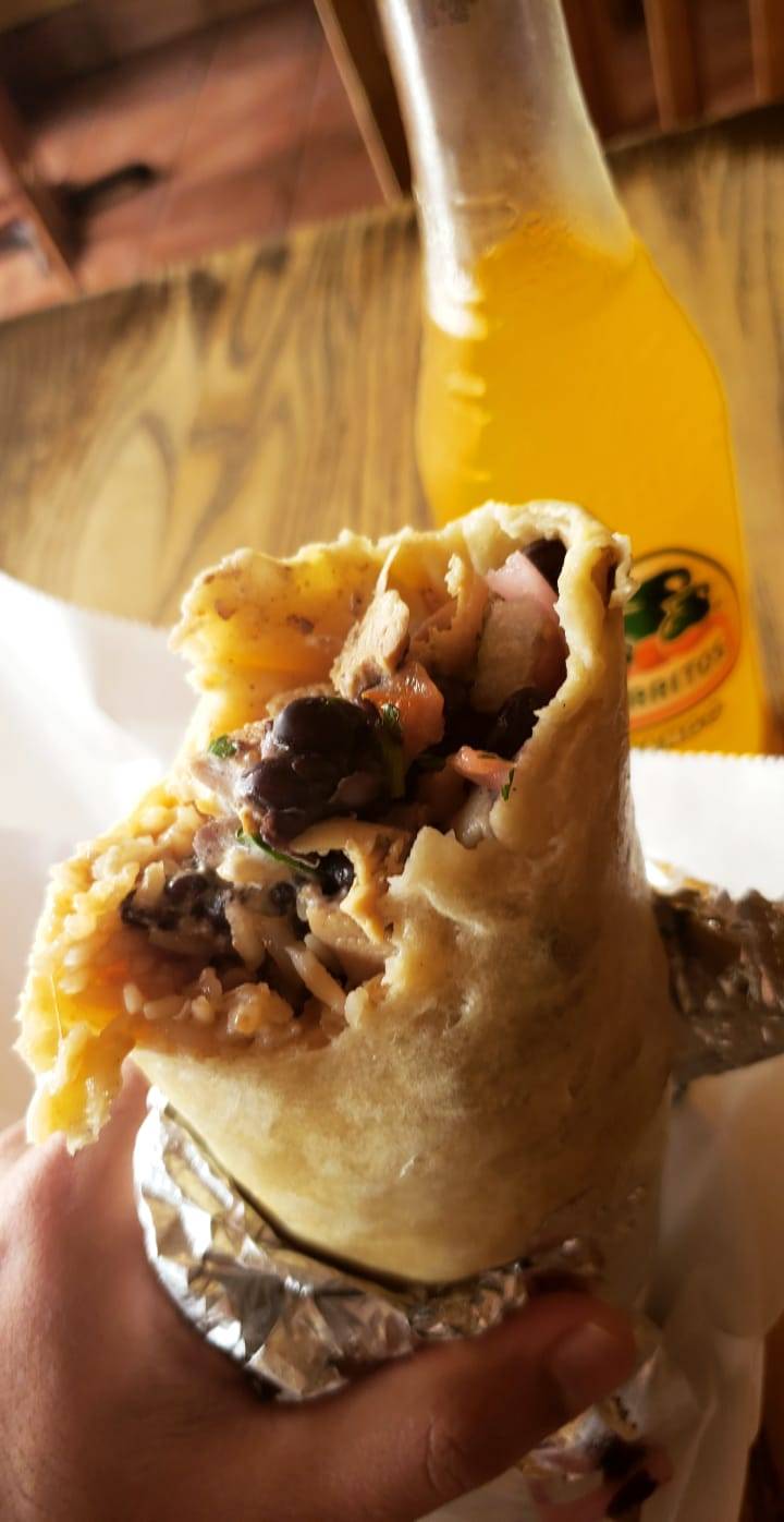Annas Taqueria | restaurant | 236 Elm St, Somerville, MA 02144, USA | 6176663900 OR +1 617-666-3900