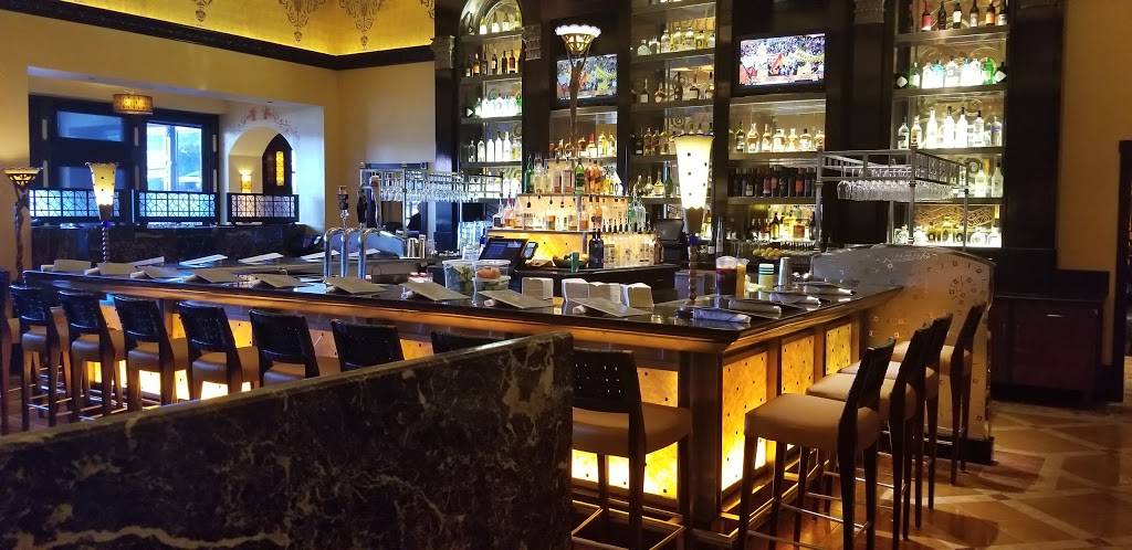 Grand Lux Cafe | restaurant | 13420 N Dallas Pkwy, Dallas, TX 75240, USA | 9723853114 OR +1 972-385-3114