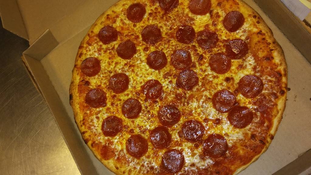 Pizza & Hot Wings Express | restaurant | 912 US-501, Myrtle Beach, SC 29577, USA | 8434485873 OR +1 843-448-5873