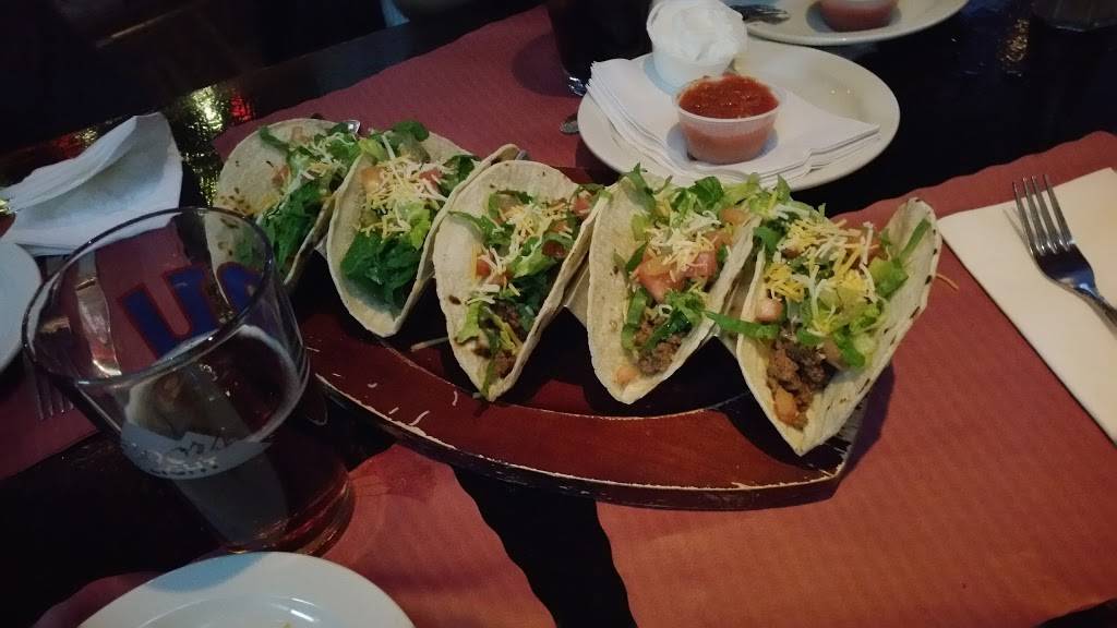 Brian Dempseys | restaurant | 3931 Bell Blvd, Bayside, NY 11361, USA | 7186313024 OR +1 718-631-3024