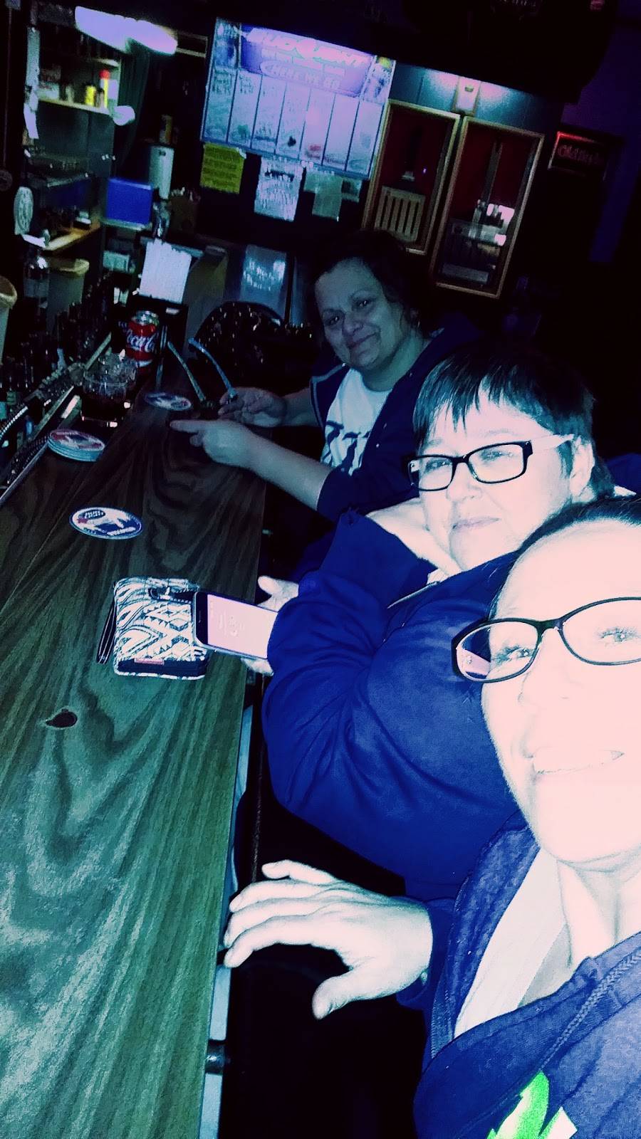 The Horseshoe Saloon | restaurant | 1901 10th Ave, Monroe, WI 53566, USA | 6084266434 OR +1 608-426-6434