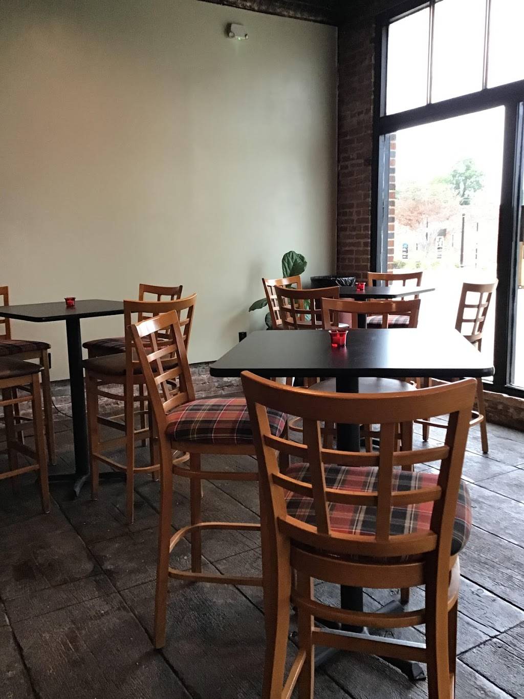 Rotties 221 Biergarten | restaurant | 228 S Main St, Woodruff, SC 29388, USA | 8645694999 OR +1 864-569-4999