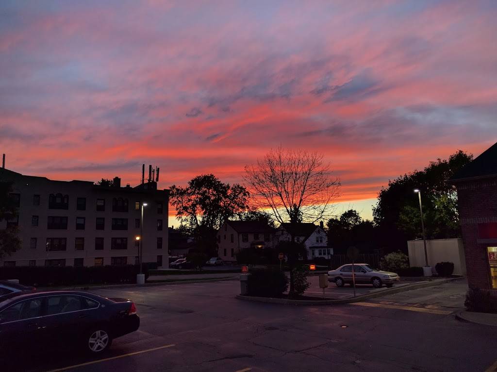 Tim Hortons | restaurant | 3470 Main St, Buffalo, NY 14214, USA | 7168313211 OR +1 716-831-3211